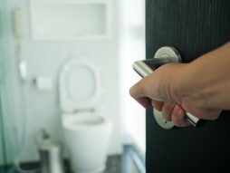 prekomerno gledanje TV-a i noćno buđenje